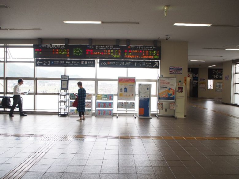 新幹線で米原駅 滋賀県 へ Jr西日本とjr東海の境界駅 駅トホ