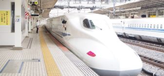 新幹線で米原駅（滋賀県）へ【JR西日本とJR東海の境界駅】