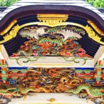 長瀞駅から徒歩で宝登山神社へ。龍の彫刻やお守りが人気のパワースポット